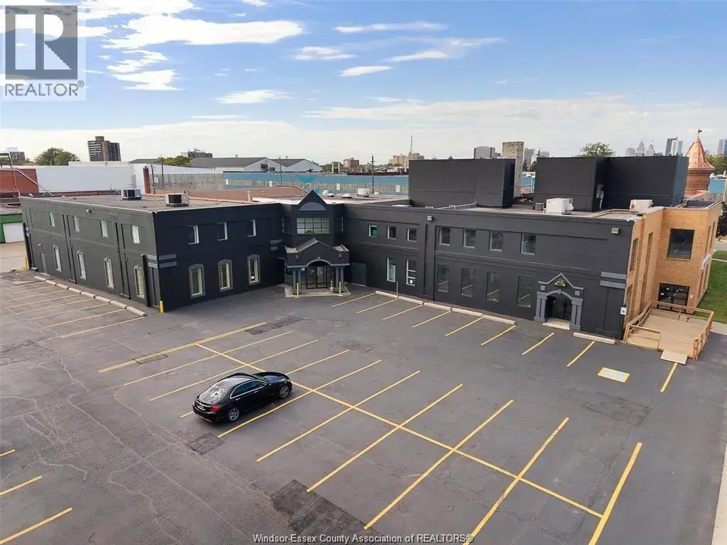 1501 Howard Avenue Unit# 102, Windsor